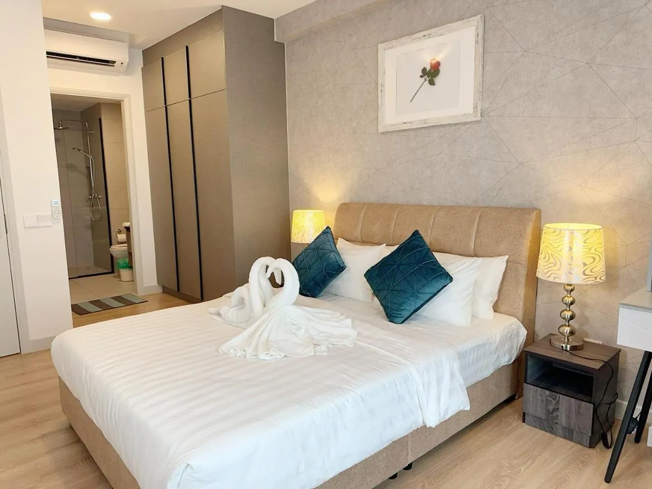 The Atrium At Jalan Ampang By Okbnb - Luxury 3 Bedroom Family Suite With Balcony, 3 Mins To Klcc Kuala Lumpur Apartment